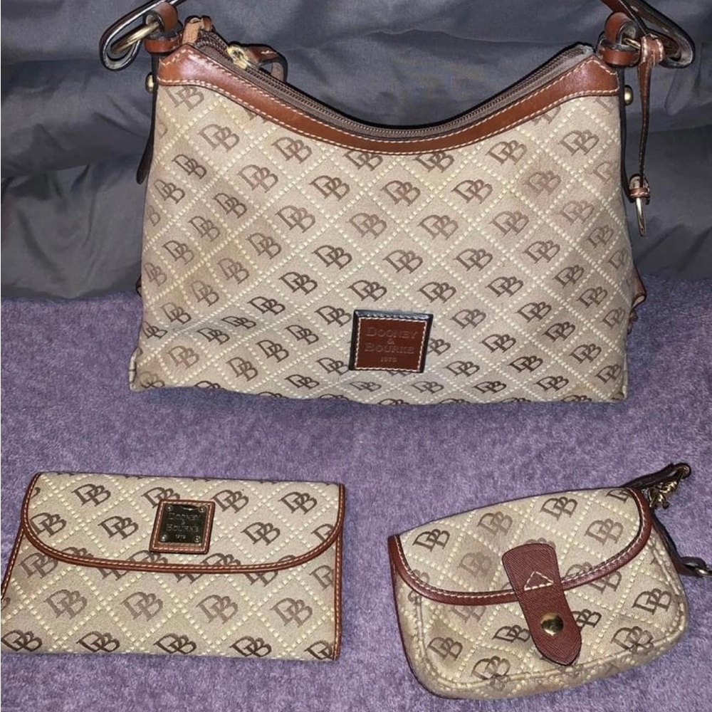 Dooney & Bourke purse